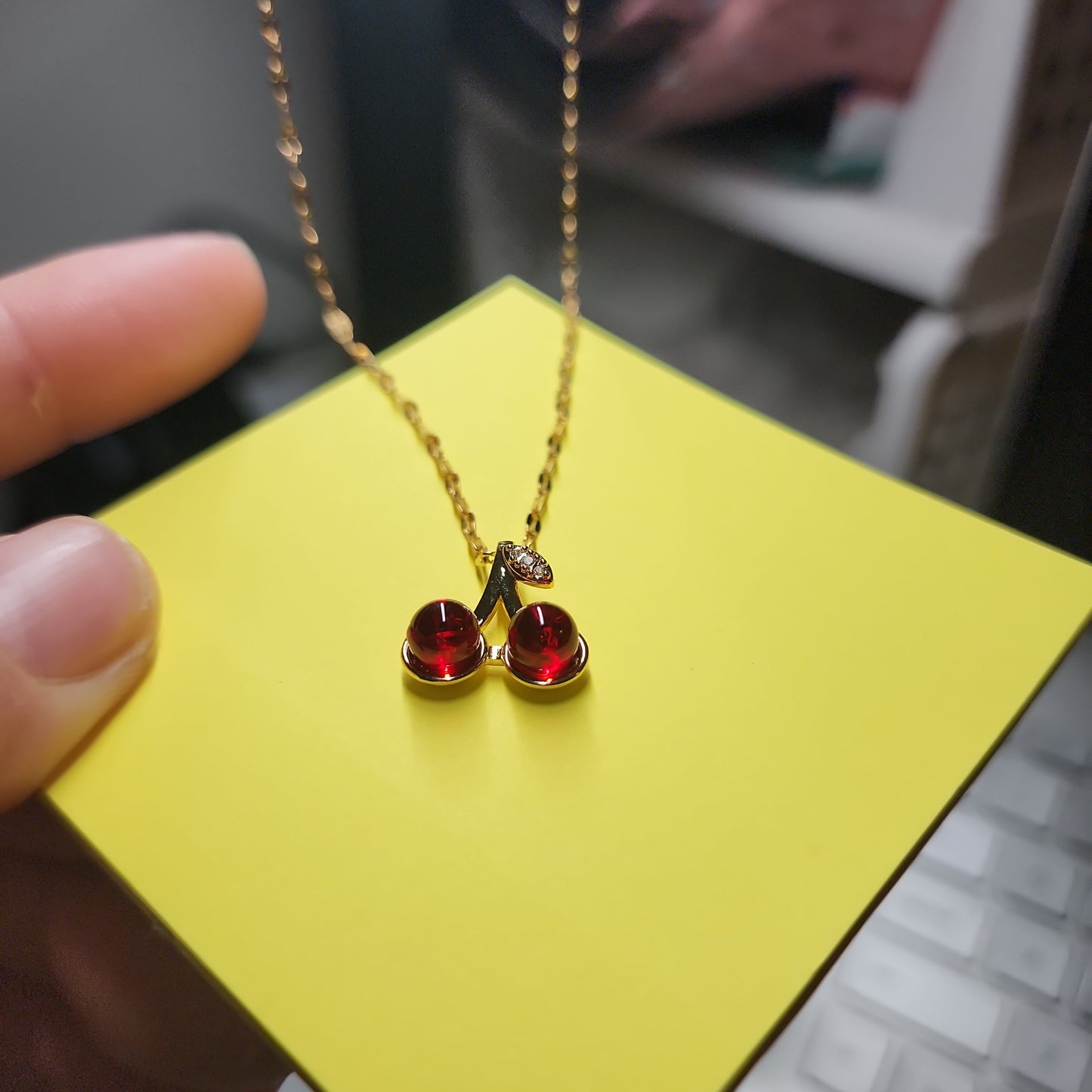 Collar pendiente Cerezas